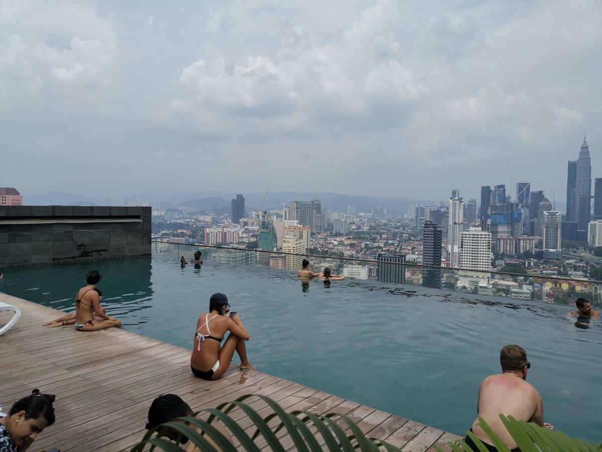 הוסטל קואלה לומפור Regalia Skypool Klcc מראה חיצוני תמונה